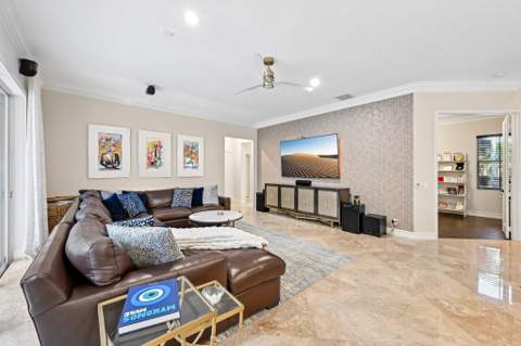 1664 Victoria Pointe Lane, Weston FL - photo 13 of 59