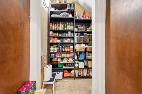 1664 Victoria Pointe Lane, Weston FL - photo 19 of 59