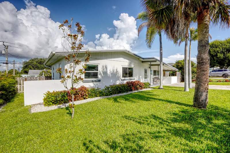 3 bedroom Single Family Residence at 3444 NE Sandra Drive, Skyline Heights, Jensen Beach — photo 3