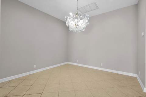 104 NW Willow Grove Avenue, Port St. Lucie FL - photo 8 of 78