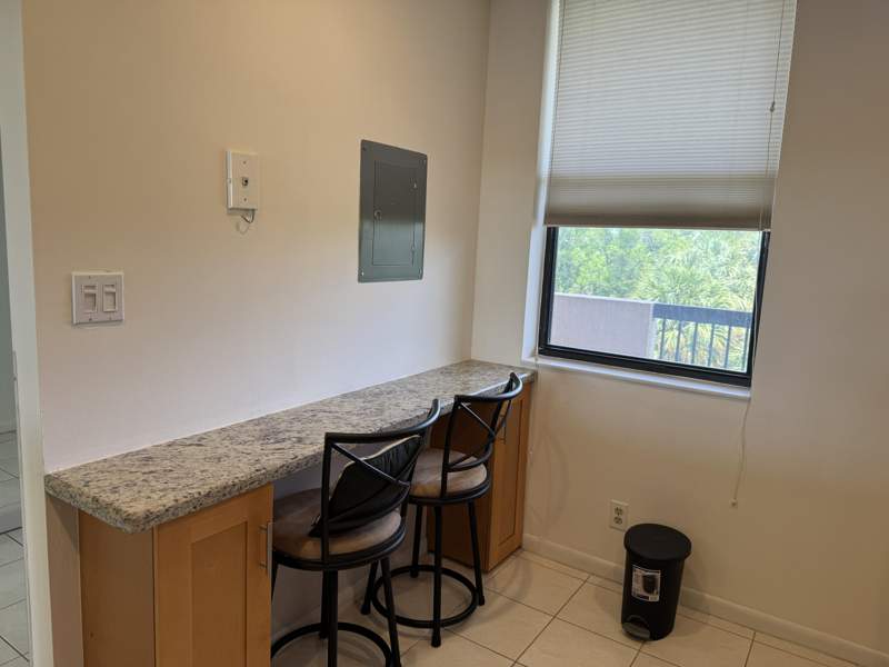 2 bedroom Condominium at 2766 S Carambola Circle #406, Applewood Village Ii-D Condo, Coconut Creek — photo 3