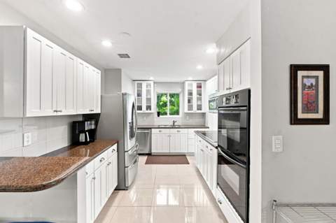 4110 NW 16th Avenue, Oakland Park FL - photo 6 of 53