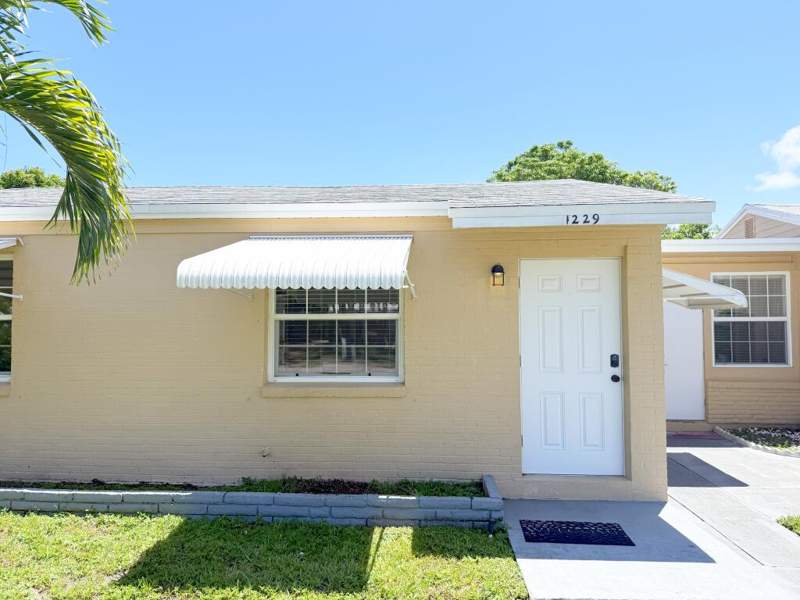 3 bedroom Single Family Residence at 1229 15th Avenue, Lake Worth Heights, Lake Worth Beach — photo 3