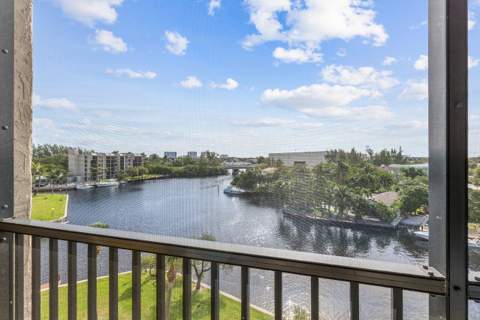 13 Royal Palm Way #602, Boca Raton FL - photo 14 of 43