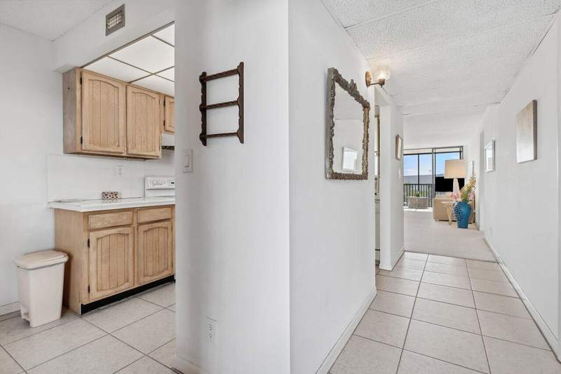 2 bedroom Condominium at 13 Royal Palm Way #602, Boca Bayou Condo, Boca Raton — photo 4