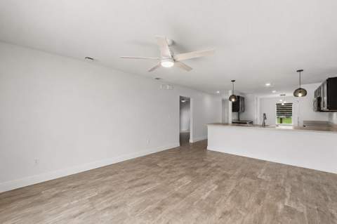 380 SW Donna Terrace, Port St. Lucie FL - photo 13 of 23