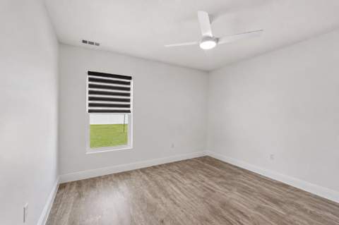 380 SW Donna Terrace, Port St. Lucie FL - photo 15 of 23