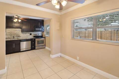 5249 NE 4th Terrace, Oakland Park FL - photo 10 of 29