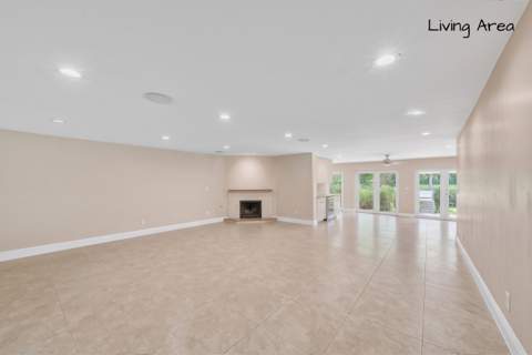 5844 Pinebrook Drive, Boca Raton FL - photo 17 of 96