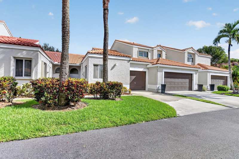 2 bedroom Villa at 10410 Plaza Centro, Reflections, Boca Raton — photo 1