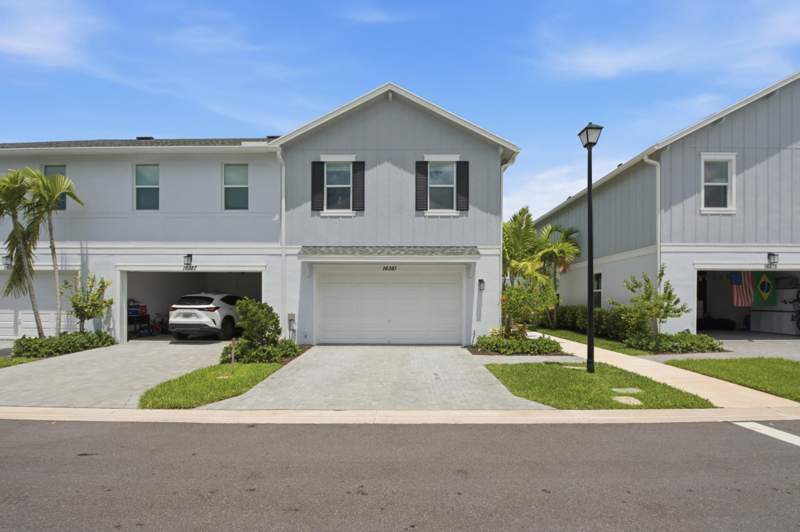 4 bedroom Townhouse at 16381 Mirabell Mnr Lane, Terraces Of Westlake, Westlake — photo 4