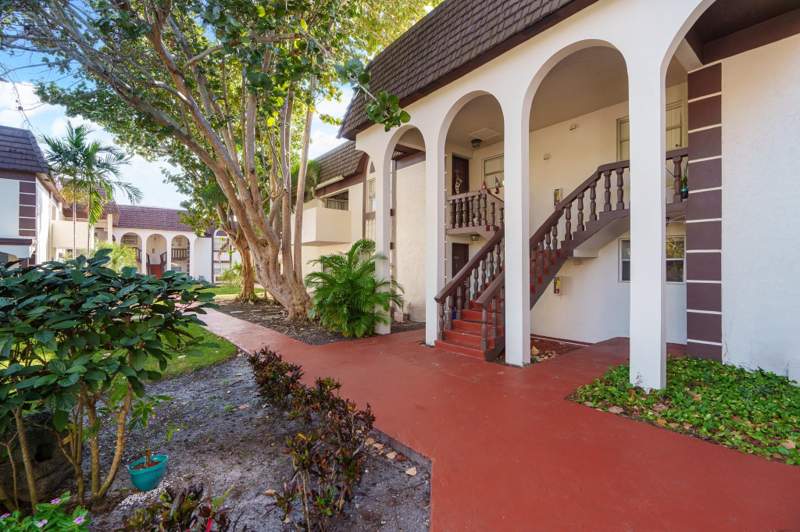 2 bedroom Condominium at 6181 NW 57th Street #107, Fountains Of Tamarac Condo, Tamarac — photo 2