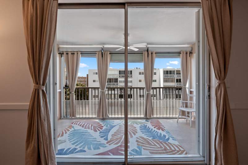 2 bedroom Condominium at 620 NE 12th Avenue #602, Meadowbrook Towers Condo F, Hallandale Beach — photo 3