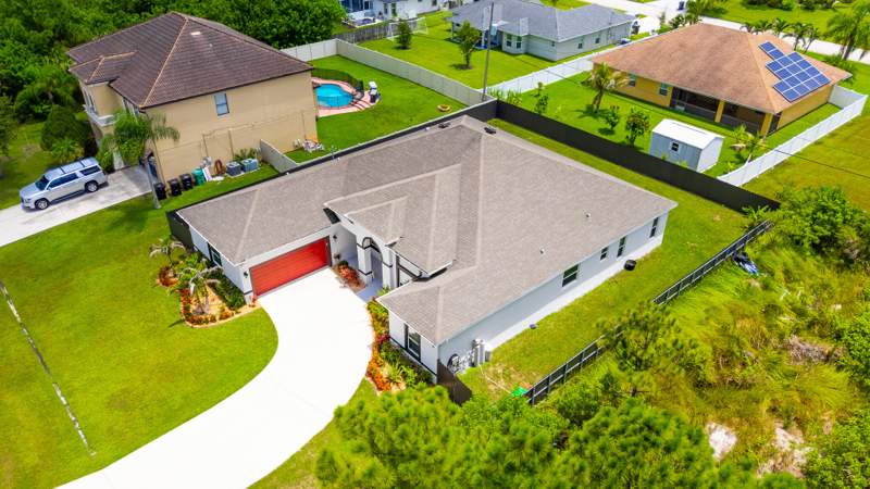 4 bedroom Single Family Residence at 1717 SW Catalonia Street, Port St Lucie Section 35, Port St. Lucie — photo 5