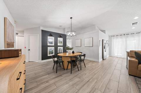 5483 Club Circle, Haverhill FL - photo 8 of 21