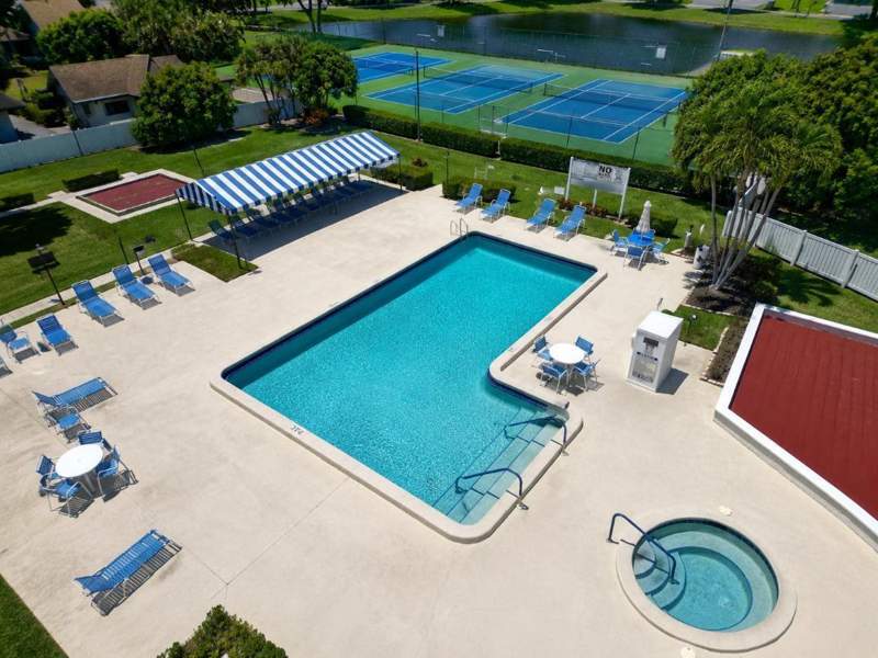 2 bedroom Single Family Residence at 6310 Tall Cypress Circle, Buttonwood 2, Greenacres — photo 2