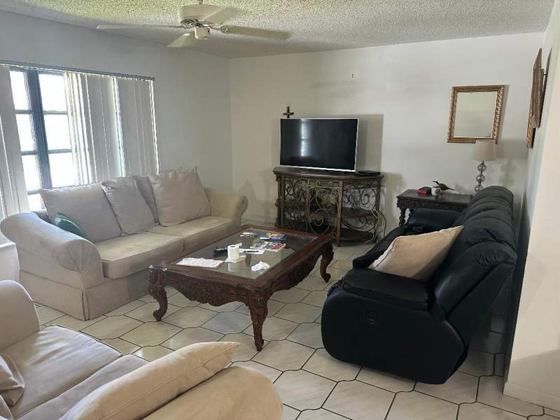 2 bedroom Single Family Residence at 6310 Tall Cypress Circle, Buttonwood 2, Greenacres — photo 4