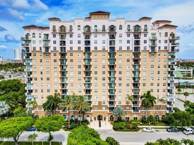 2 bedroom Condominium at 616 Clearwater Park Road #602, Montecito Palm Beach Condo, West Palm Beach — photo 4