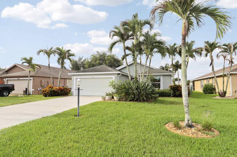 4 bedroom Single Family Residence at 2696 SW Marquis Terrace, St Lucie Falls (Aka River Forest), Stuart — photo 3