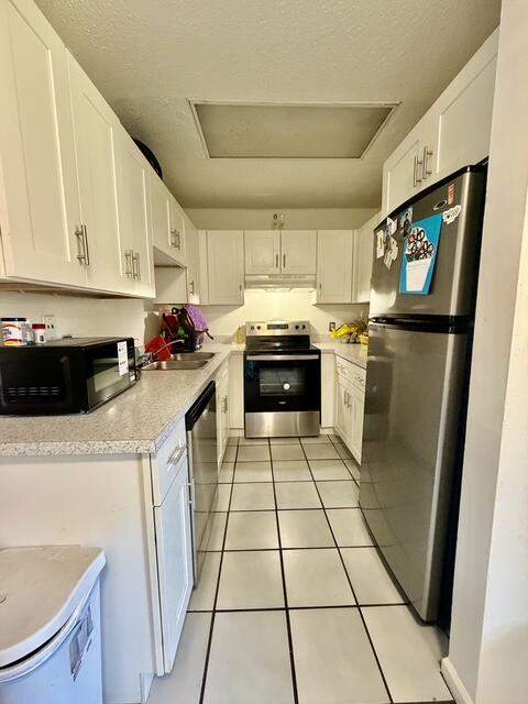 419 Glenwood Drive, West Palm Beach FL - photo 8 of 13