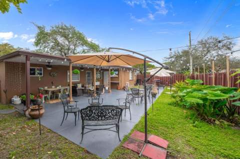 6500 SW 16th Court, North Lauderdale FL - photo 6 of 47