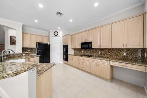 7346 Denicola Lane, Lake Worth FL - photo 19 of 72
