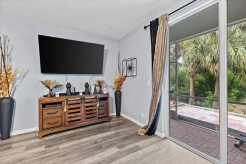 2227 Oakmont Drive, Riviera Beach FL - photo 17 of 43