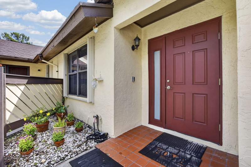 3 bedroom Villa at 140 Karanda Court, Strathmore Gate I Unit Two, Royal Palm Beach — photo 5