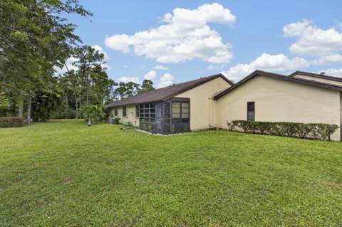 140 Karanda Court, Royal Palm Beach FL - photo 22 of 34