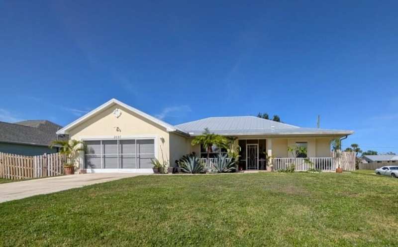3 bedroom Single Family Residence at 2097 SW Larchmont Lane, Port St Lucie Section 18, Port St. Lucie — photo 1