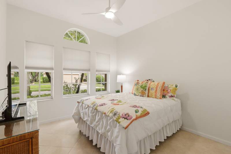 3 bedroom Single Family Residence at 11458 Mauna Kea Lane, VALENCIA ISLES 3, Boynton Beach — photo 4