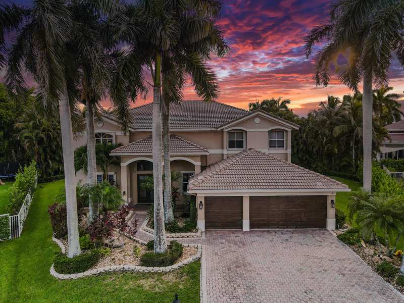 5 bedroom Single Family Residence at 1664 Victoria Pointe Lane, Sector 7-Parcel W, Weston — photo 1