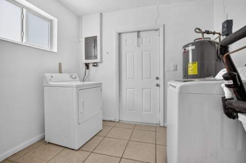 7231 Freedom Street, Hollywood FL - photo 15 of 44