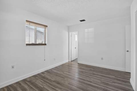 7231 Freedom Street, Hollywood FL - photo 20 of 44