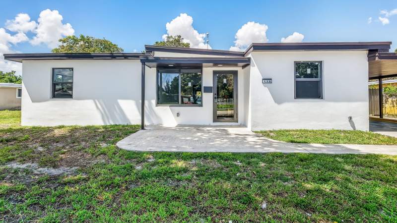 4 bedroom Single Family Residence at 118 Newton Road, Miami Gardens Estates Sec 6, West Park — photo 4