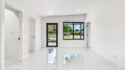 118 Newton Road, West Park FL - photo 12 of 45