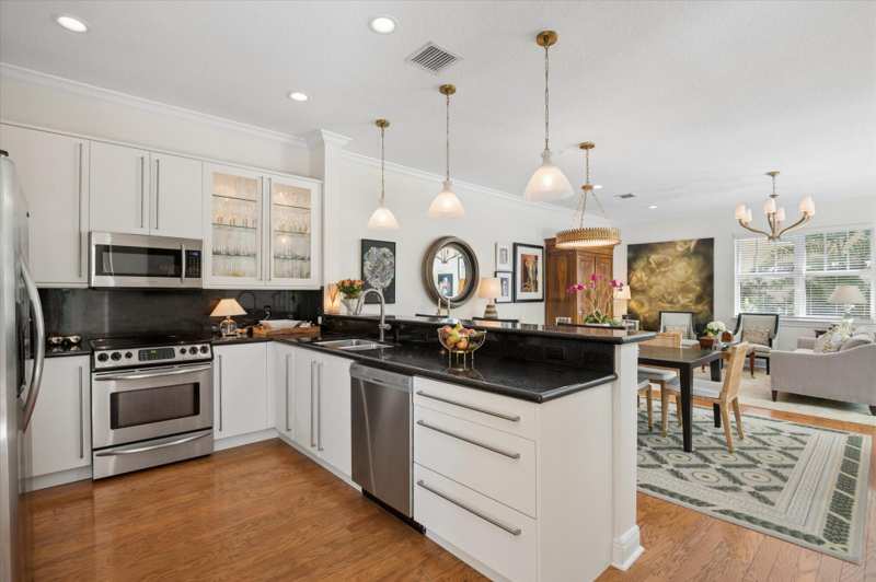 3 bedroom Townhouse at 608 NE 11th Avenue, Progresso 2-18 D (0202-Nw1/4), Fort Lauderdale — photo 1