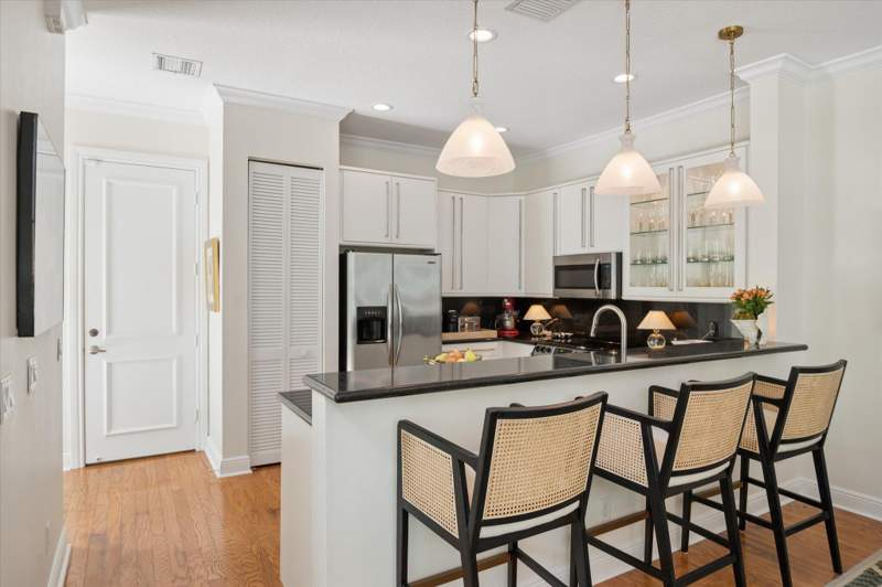 3 bedroom Townhouse at 608 NE 11th Avenue, Progresso 2-18 D (0202-Nw1/4), Fort Lauderdale — photo 5