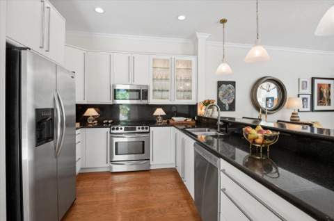 608 NE 11th Avenue, Fort Lauderdale FL - photo 14 of 38