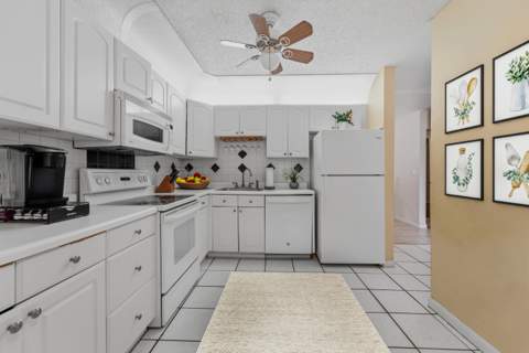 4520 Feivel Road #49, West Palm Beach FL - photo 11 of 48