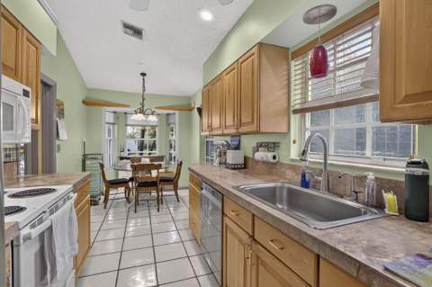 1480 Lake Breeze Drive, Wellington FL - photo 13 of 57