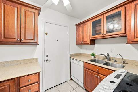 2211 NE 67th Street #1102, Fort Lauderdale FL - photo 22 of 33