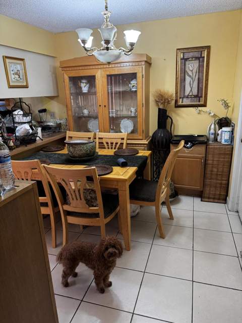8492 S Coral Circle, North Lauderdale FL - photo 11 of 33