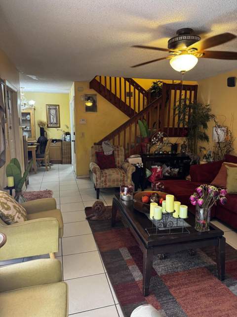 8492 S Coral Circle, North Lauderdale FL - photo 17 of 33