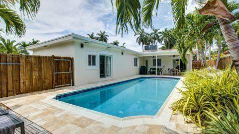 4 bedroom Single Family Residence at 1321 Madison Street, Hollywood Lakes Section, Hollywood — photo 3