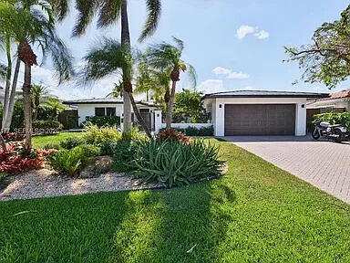 3 bedroom Single Family Residence at 2125 NE 17th Terrace, Middle River Manor Add, Wilton Manors — photo 1