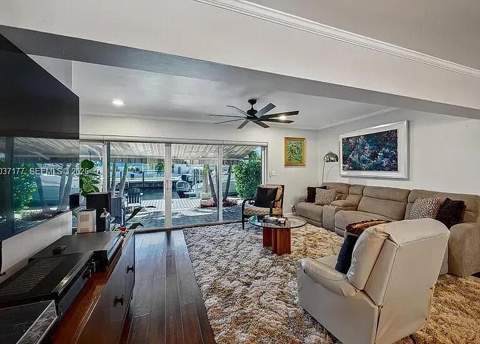 2125 NE 17th Terrace, Wilton Manors FL - photo 9 of 39