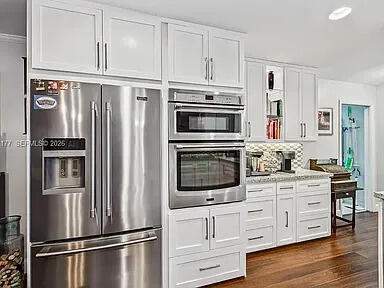 2125 NE 17th Terrace, Wilton Manors FL - photo 17 of 39