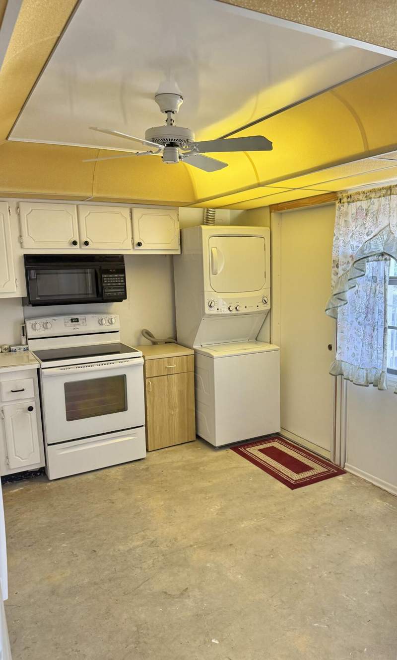 2 bedroom Condominium at 501 SW 11th Place #205A, Corinthian Gardens Inc Condo, Boca Raton — photo 5