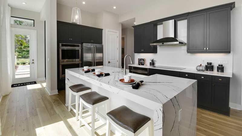 4 bedroom Single Family Residence at 136 SE Via Tirso, Tesoro Preserve Plat No 2, Port St. Lucie — photo 1